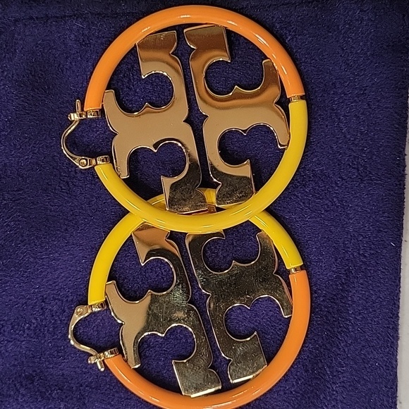 NEW Tory Burch Earrings - Picture 2 of 2